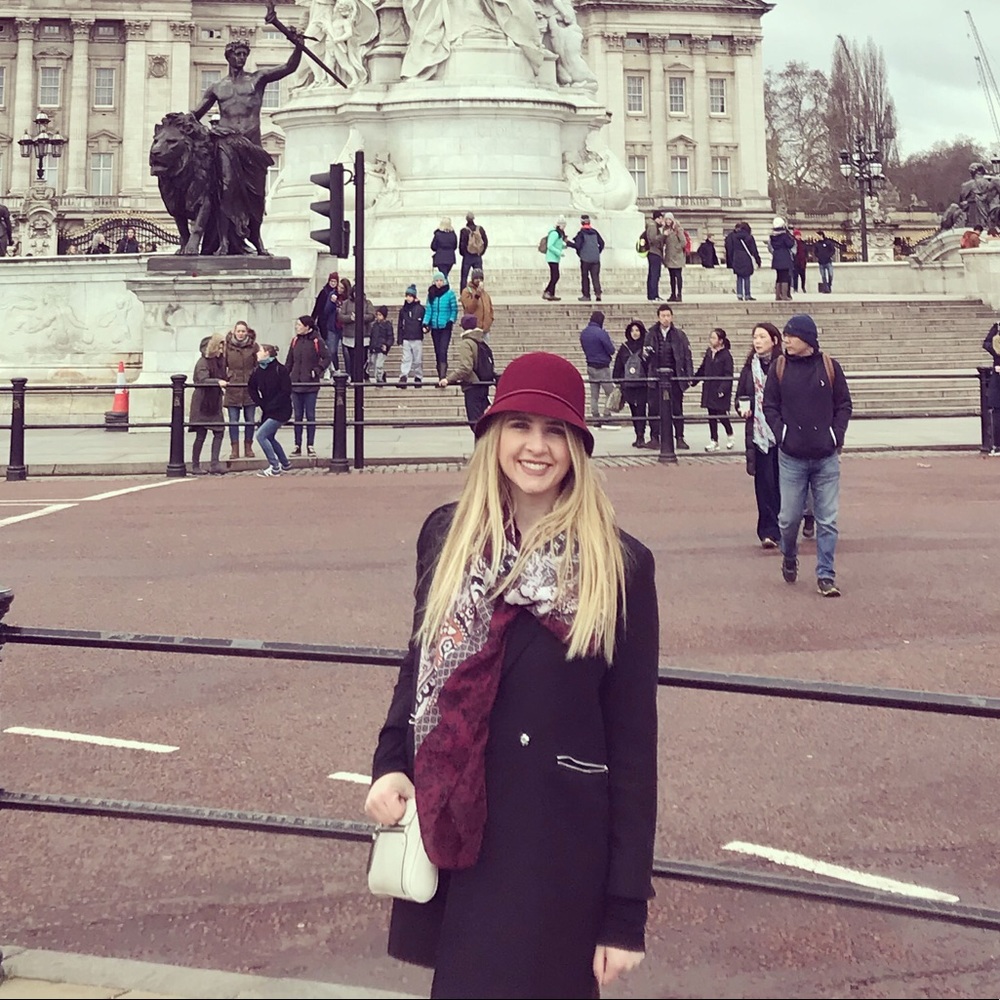 Meet your Posher, Megan